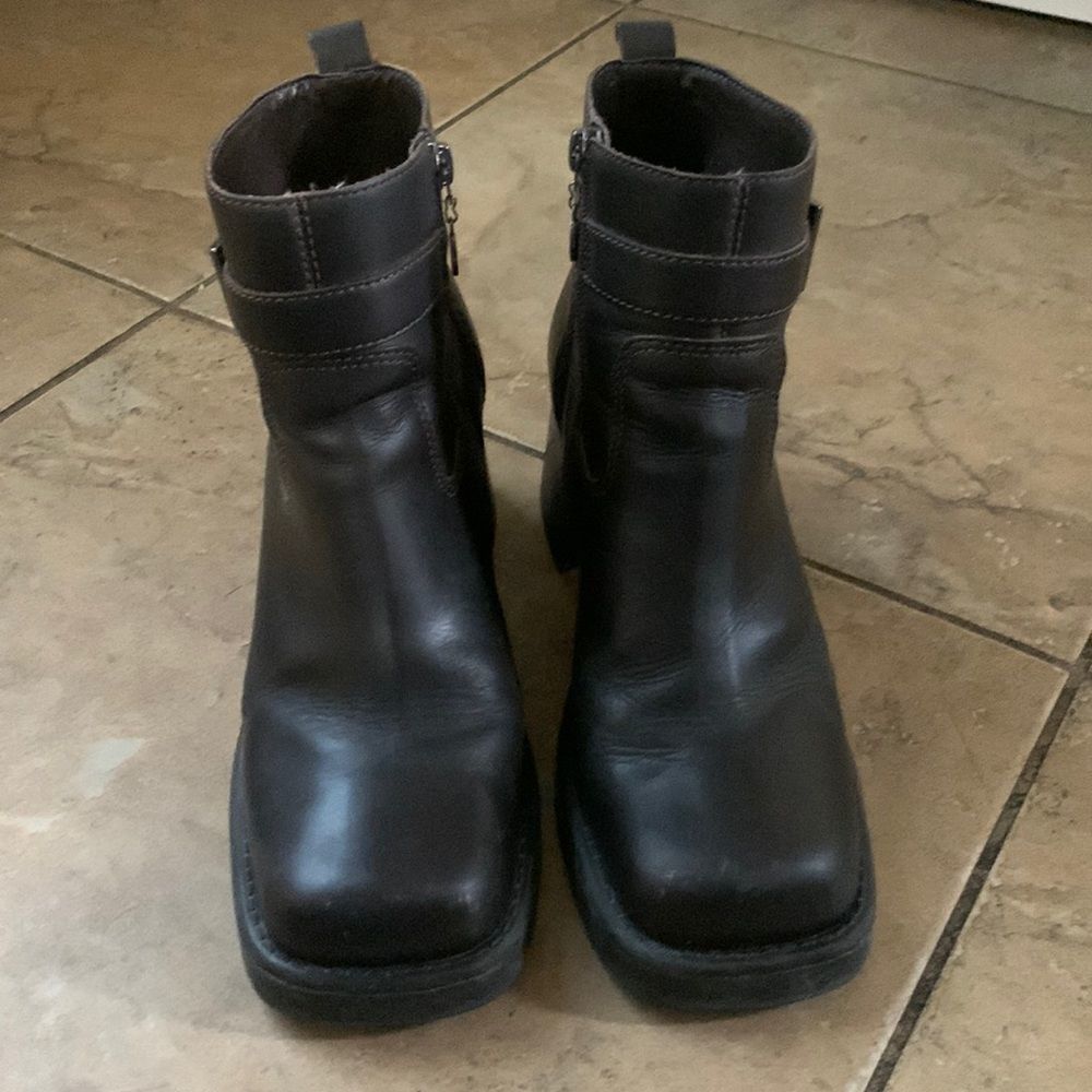 Harley Davidson brown zip up motorcycle ankle boots size 9.5